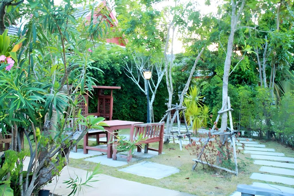 Ban Thaithip Resort 44/54