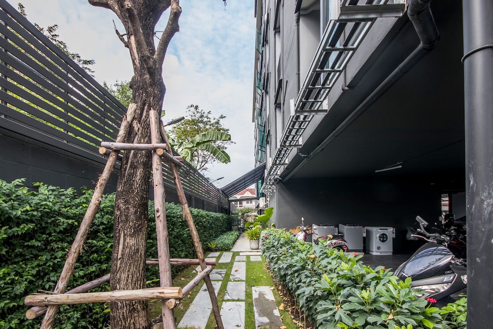 Nidhra Residence 6/50
