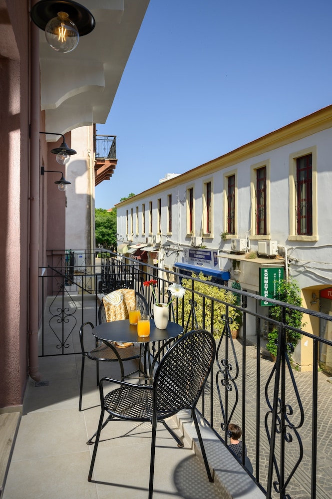 Minaret Suites and Apartments 36/50