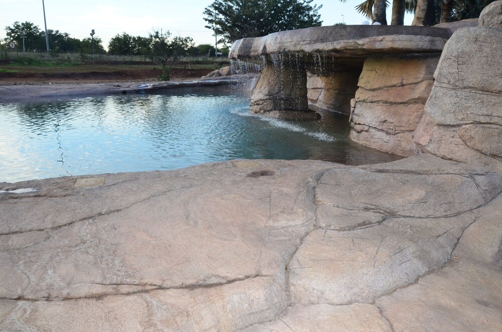 Sand River Resort 25/48