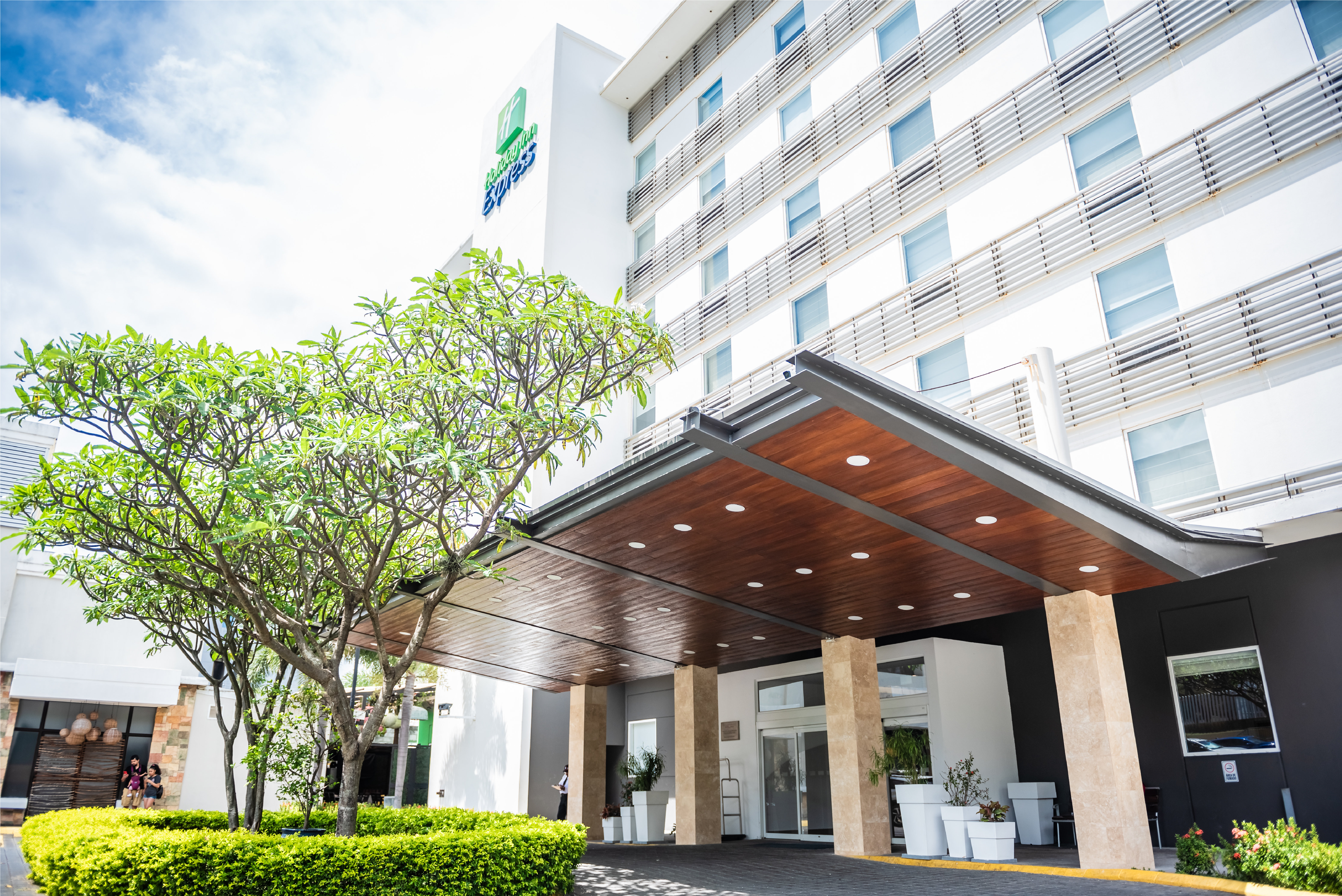 Holiday Inn Express Managua 2/75