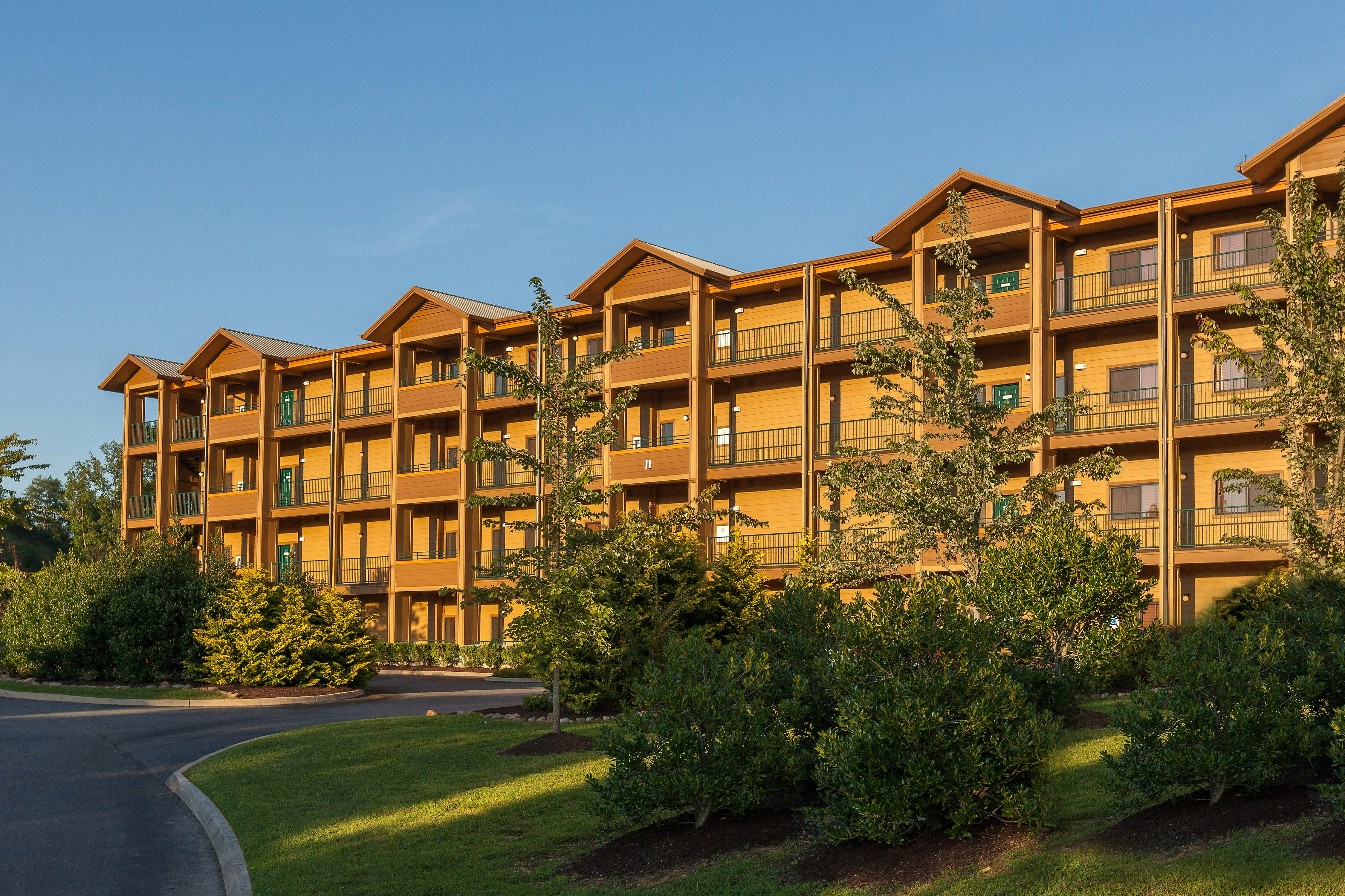 Hilton Vacation Club MountainLoft Gatlinburg 9/42