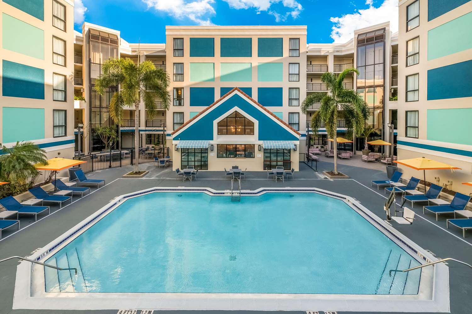 Sonesta ES Suites Orlando International Drive 4/55