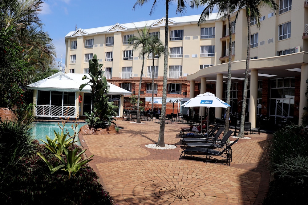 The Riverside Hotel 44/50