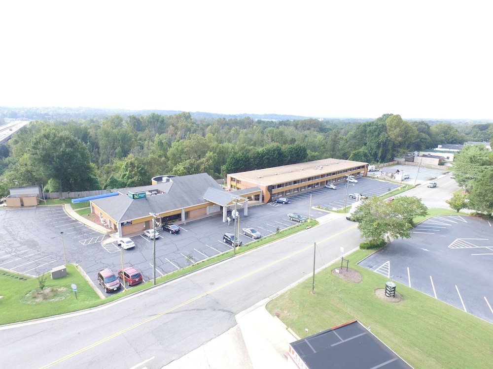 Quality Inn South Boston - Danville East 39/42