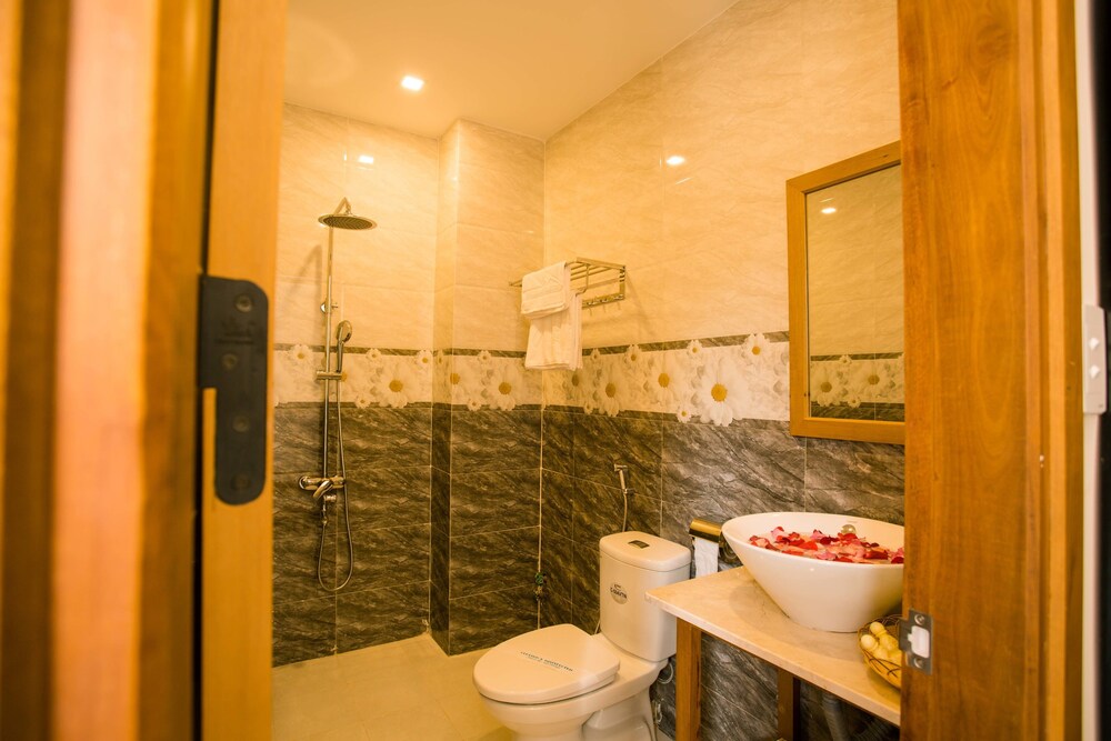 New Sunshine Homestay 42/44