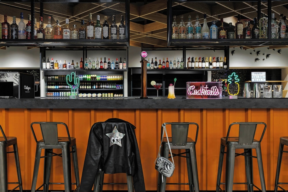 Moxy Alfragide Lisboa 45/58
