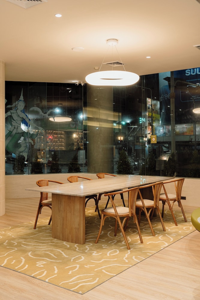 V L Hatyai Hotel 50/65