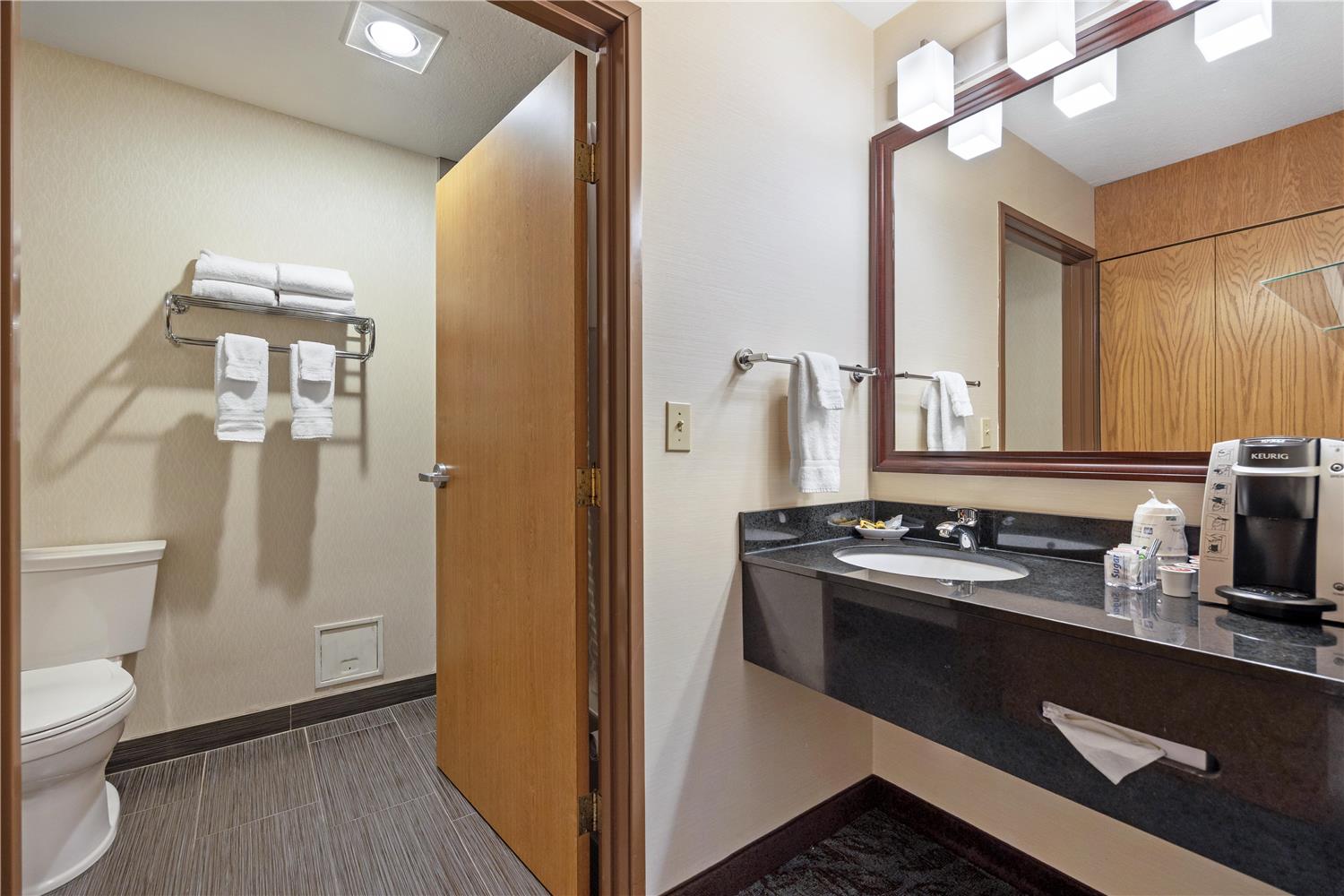 Best Western Plus City Center 17/17