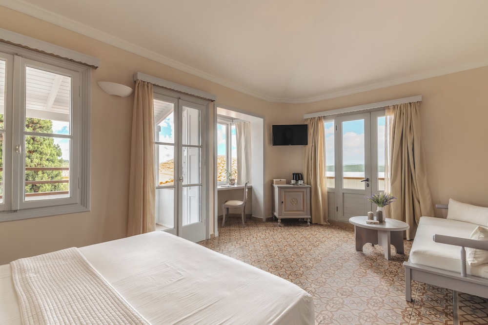 DOUBLE ROOM CLASSIC SEA VIEW (RA)