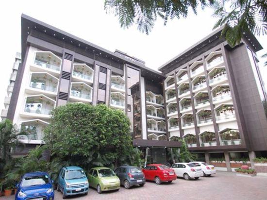 HOTEL SHREEMAYA 15/18