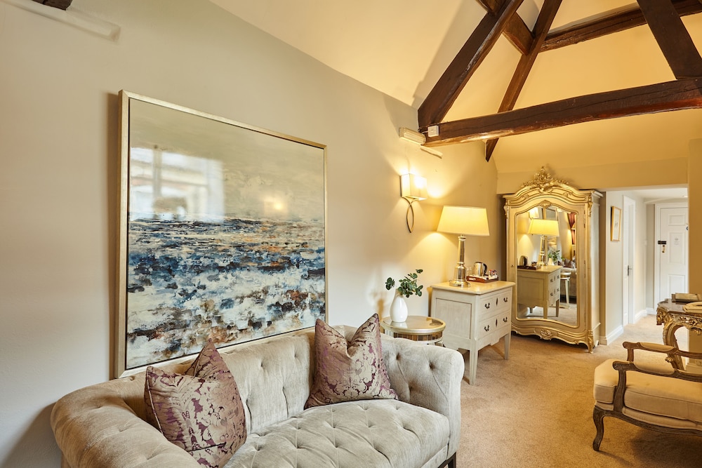 The Ormond at Tetbury 24/49