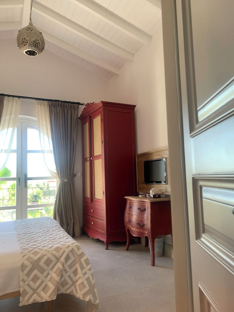 Yuga Alacati 18/50