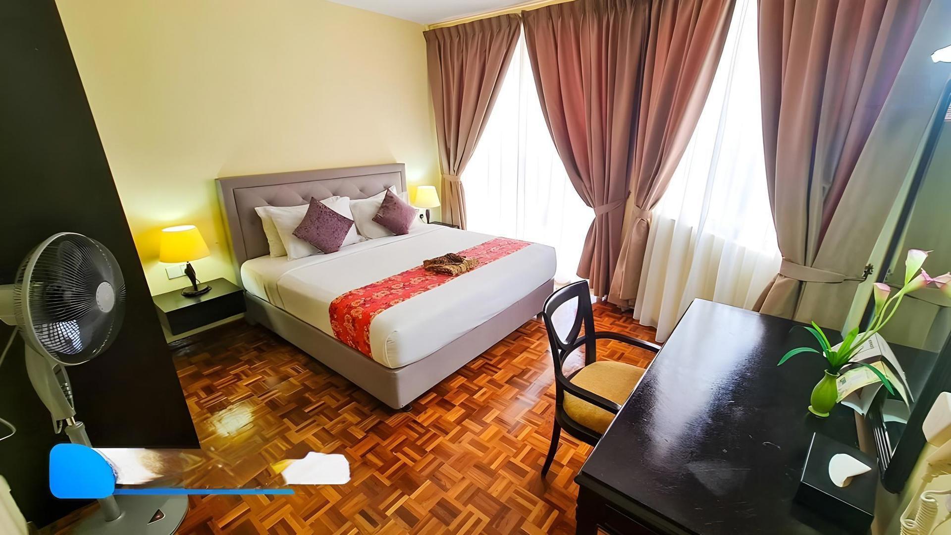 2 Bedrooms, Splash, Junior Suite, King and Twin Beds, Water Park View