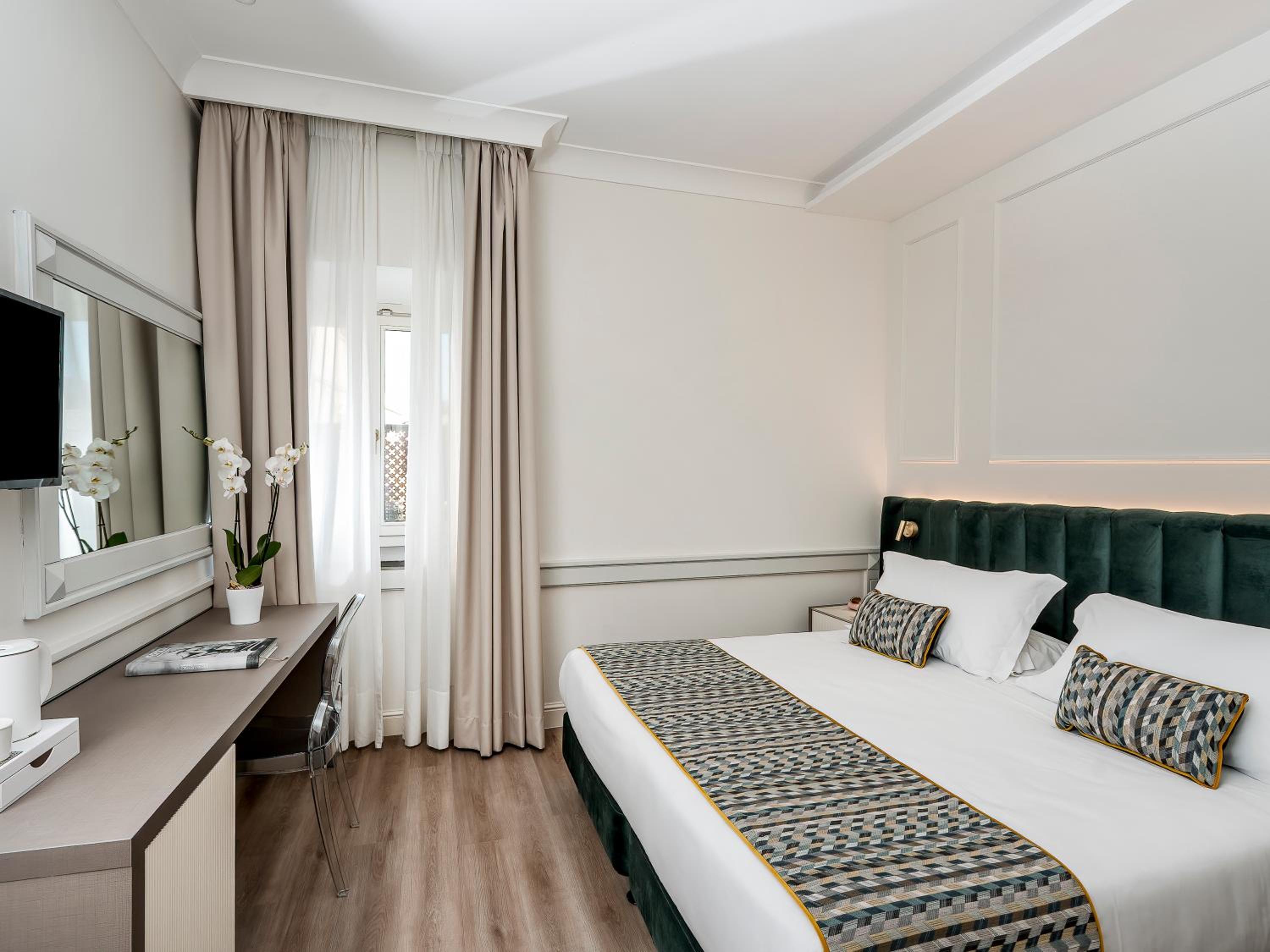 Double room Superior Window