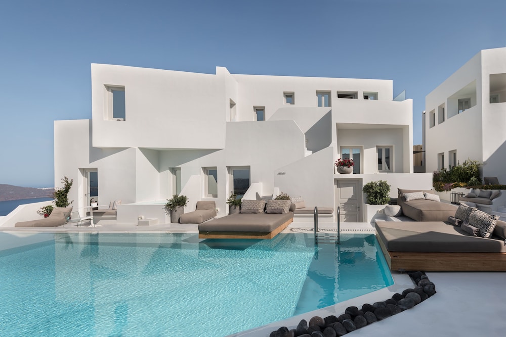 Akra Suites & Spa 6/50