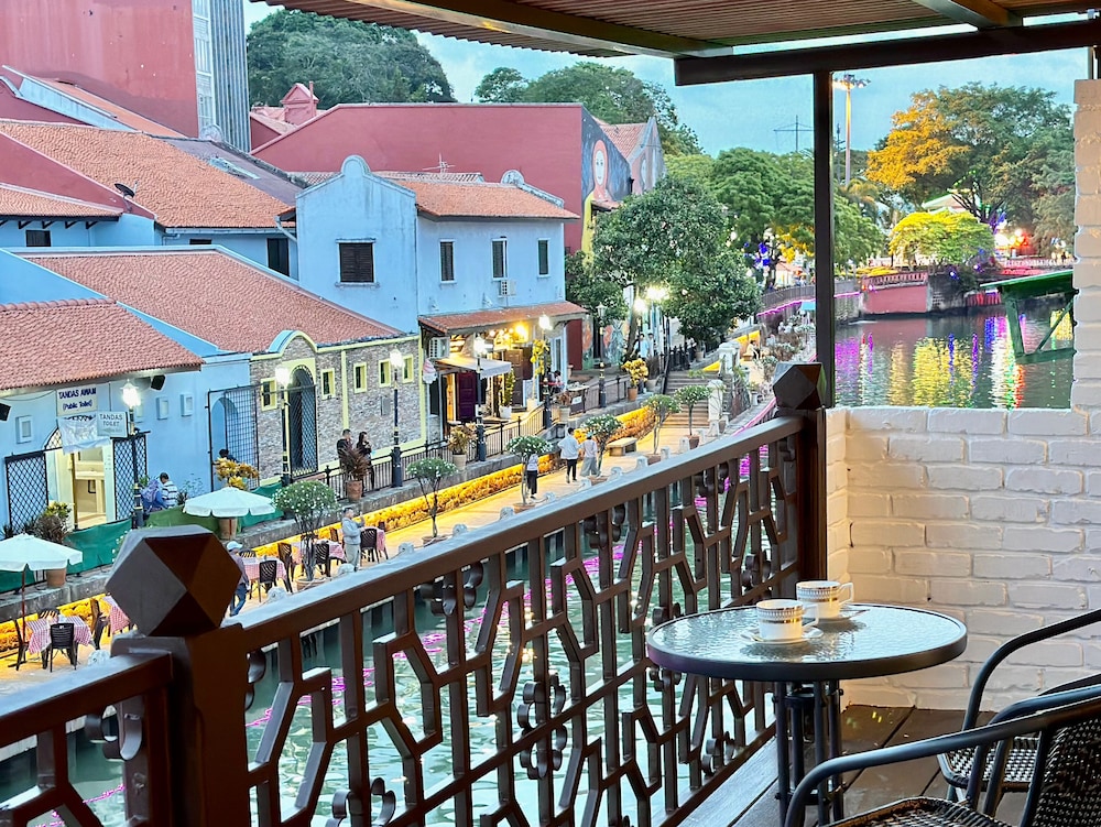 Wayfarer Guest House 41/50