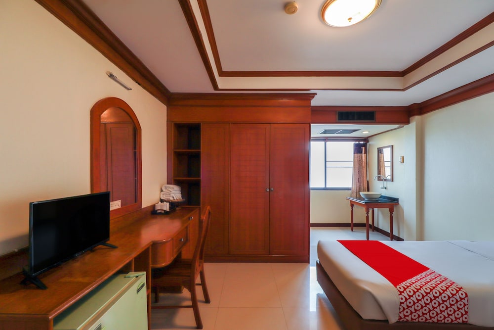 Suan Dok Kaew Hotel 21/38