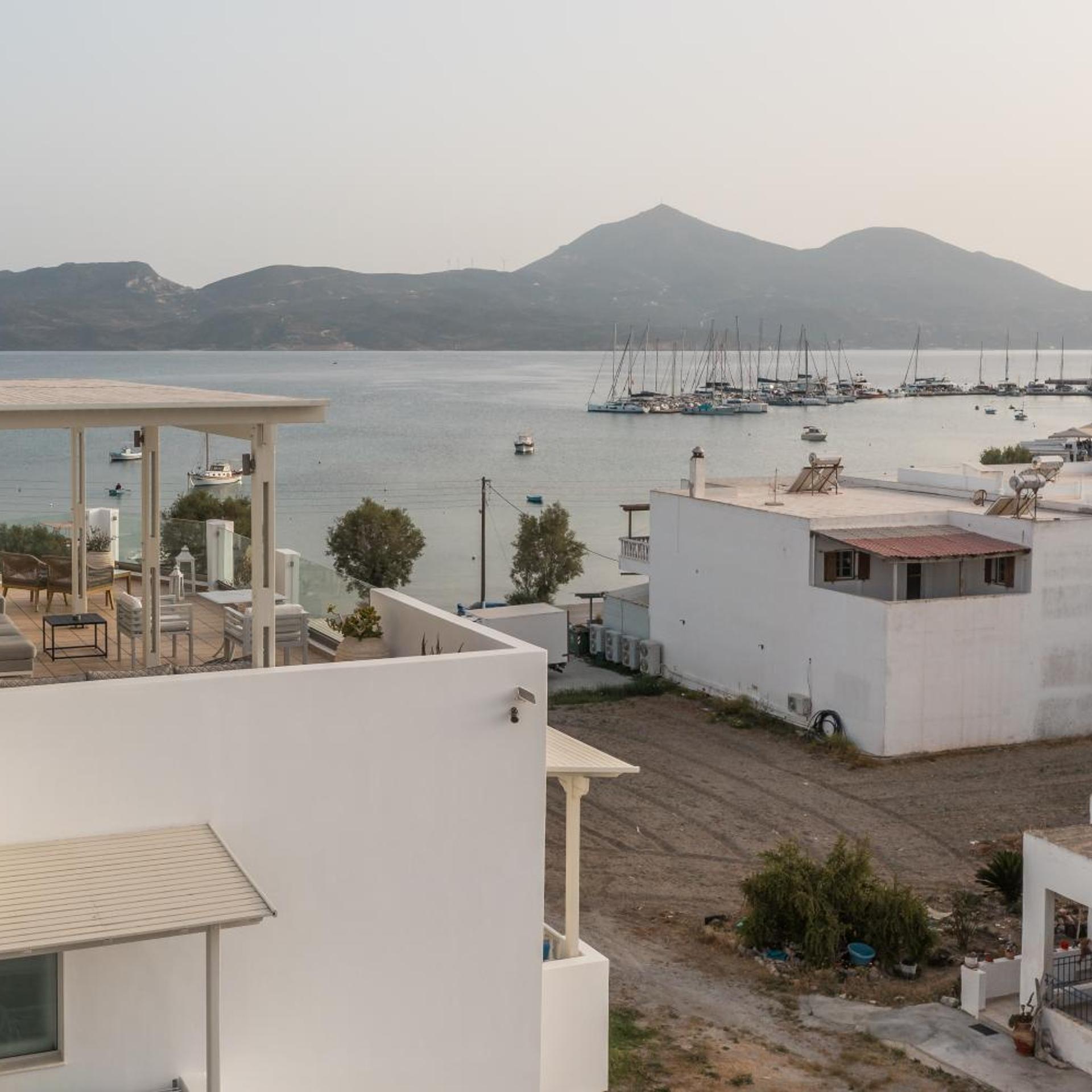 Ostria Hotel-Milos 45/51