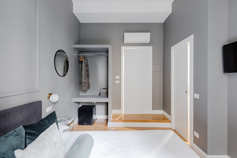 Suites by Chloe 21/51