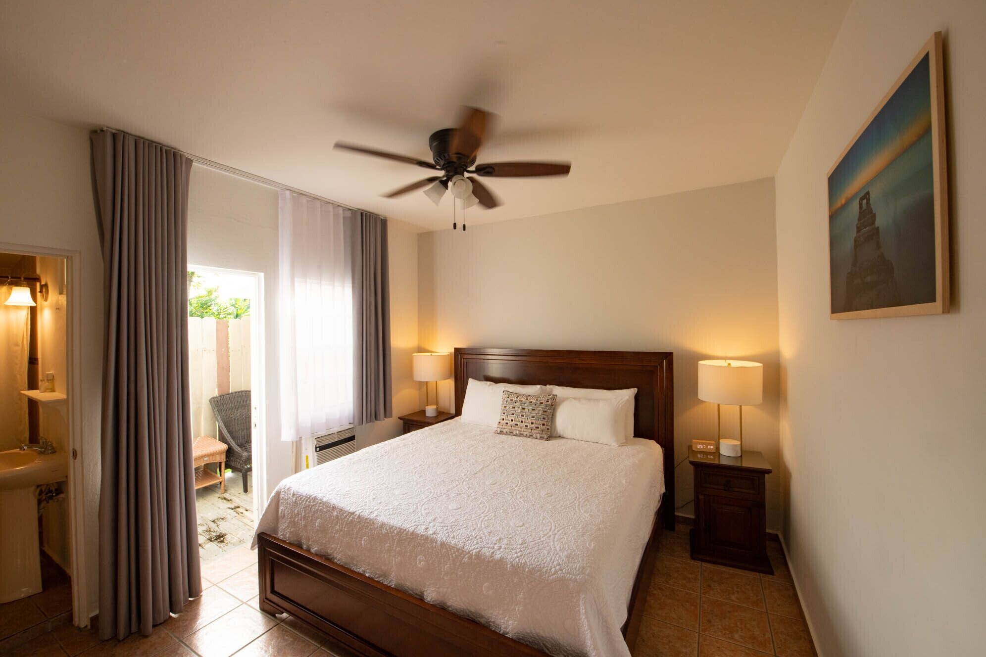 Room, Queen Bed, Terrace