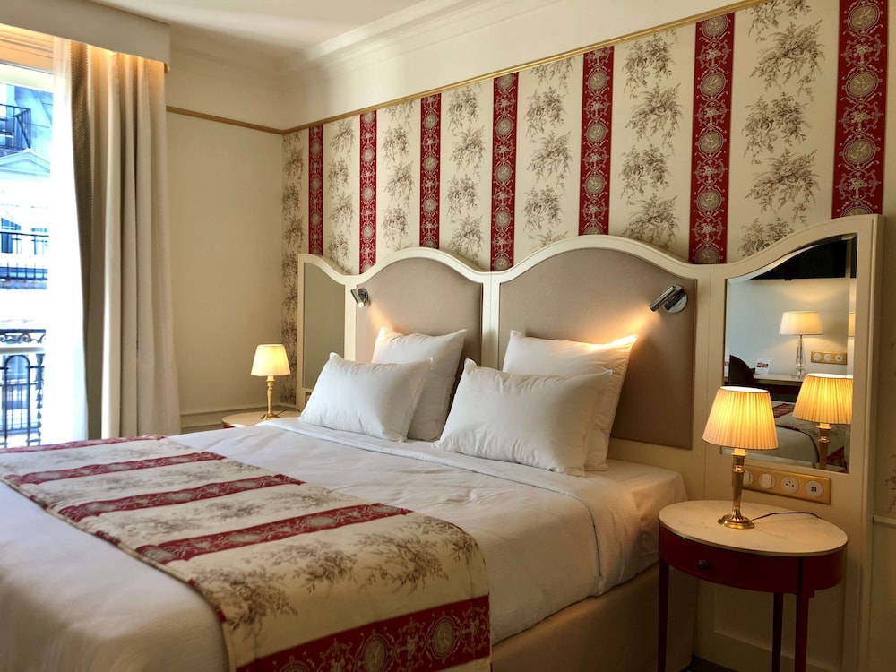 Hotel Mayfair Paris 24/57