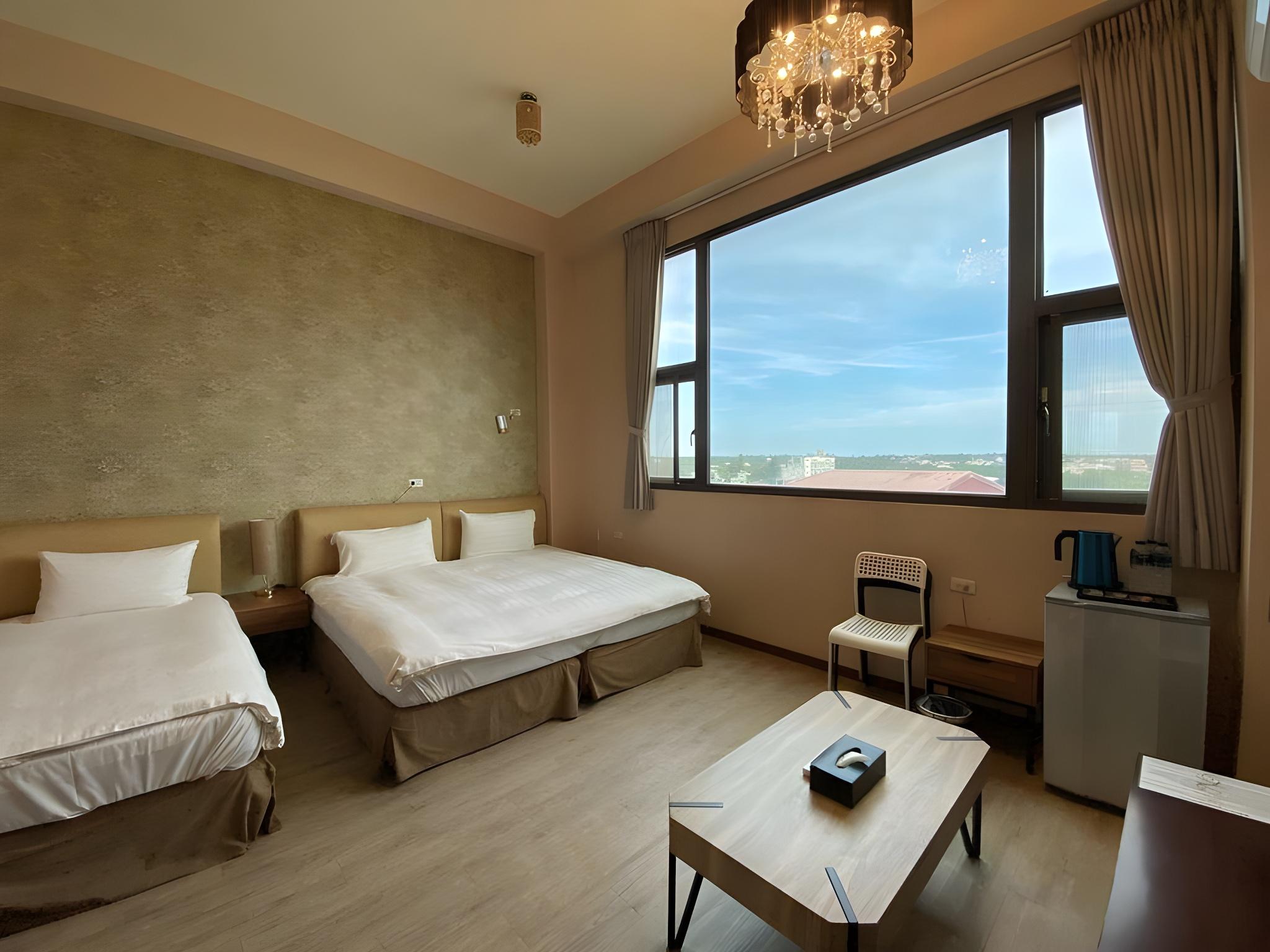 Design, Triple, 2 Double Beds