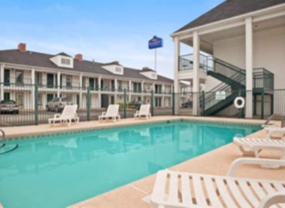 Baymont By Wyndham Roanoke Rapids 20/24