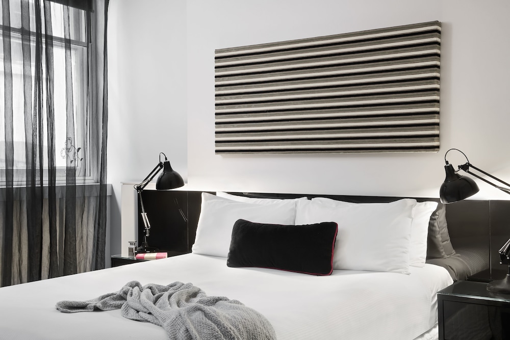 Punthill Flinders Lane 16/64