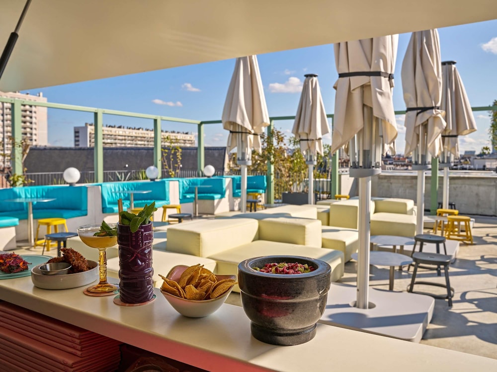 TRIBE Paris Clichy 38/54