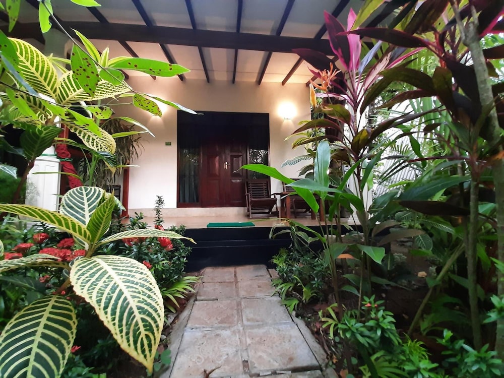 The Otunna Guest House 41/49
