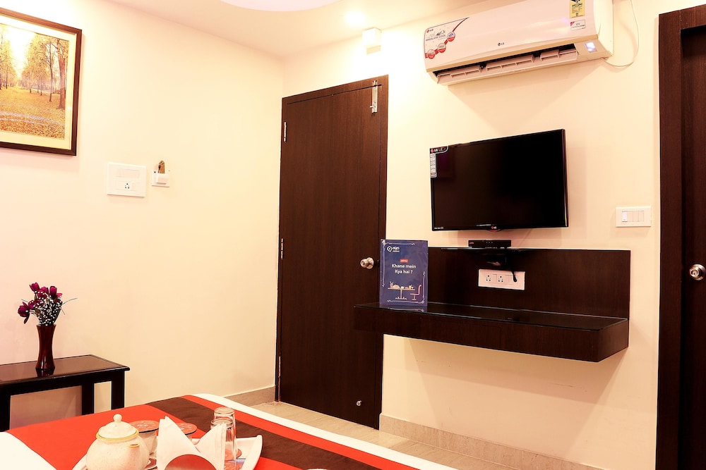 Oyo Rooms Parama Island Em Bypass 15/15