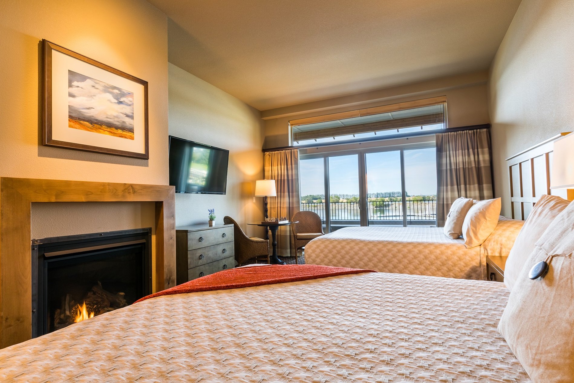 Room, 2 Queen Beds, River Front, Accessible