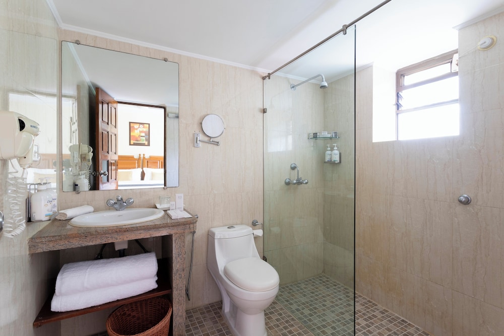 De Mandarin Beach Resort Suites & Villas 46/50