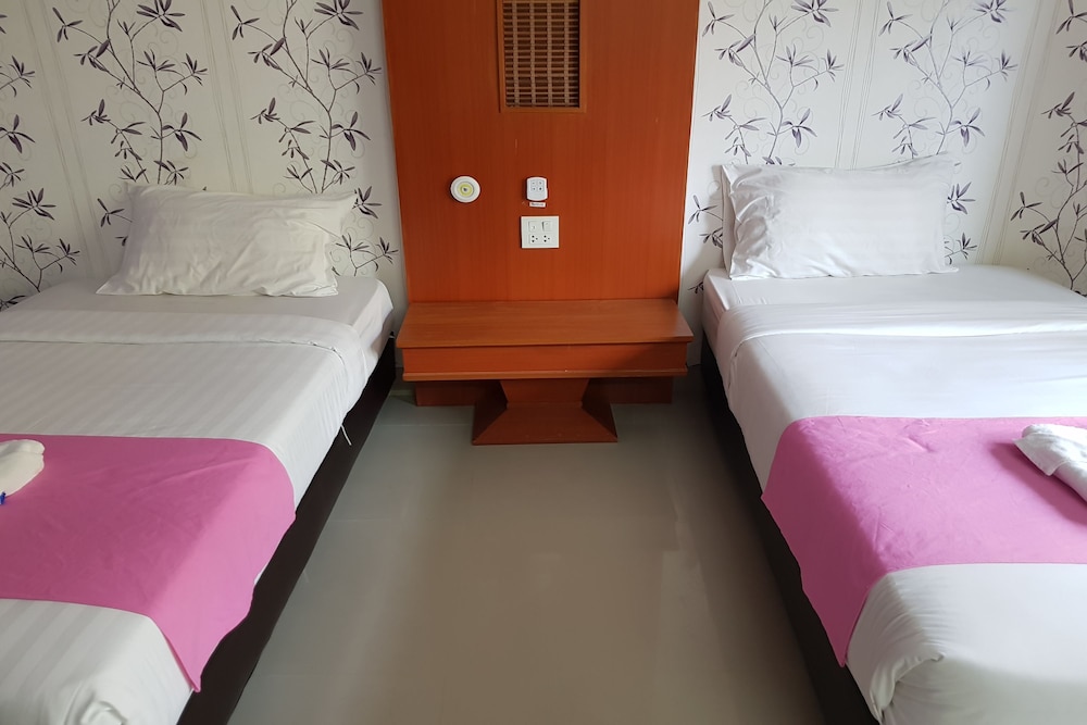 STANDARD, DOUBLE OR TWIN BED