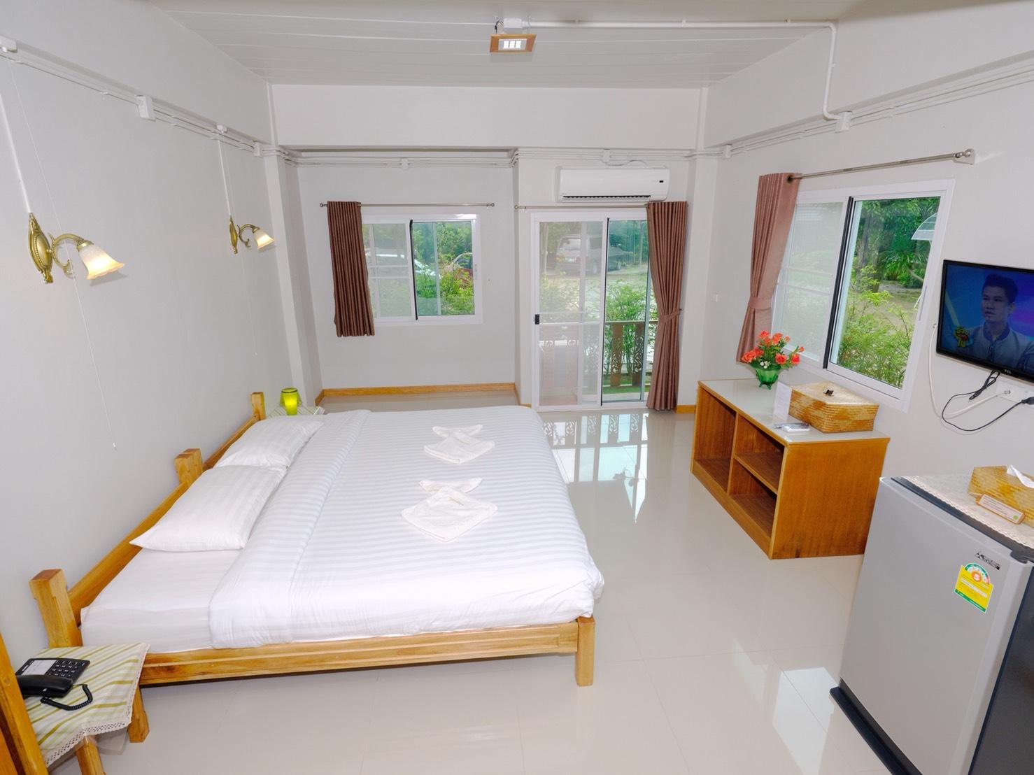 Room, Double Bed, Garden View