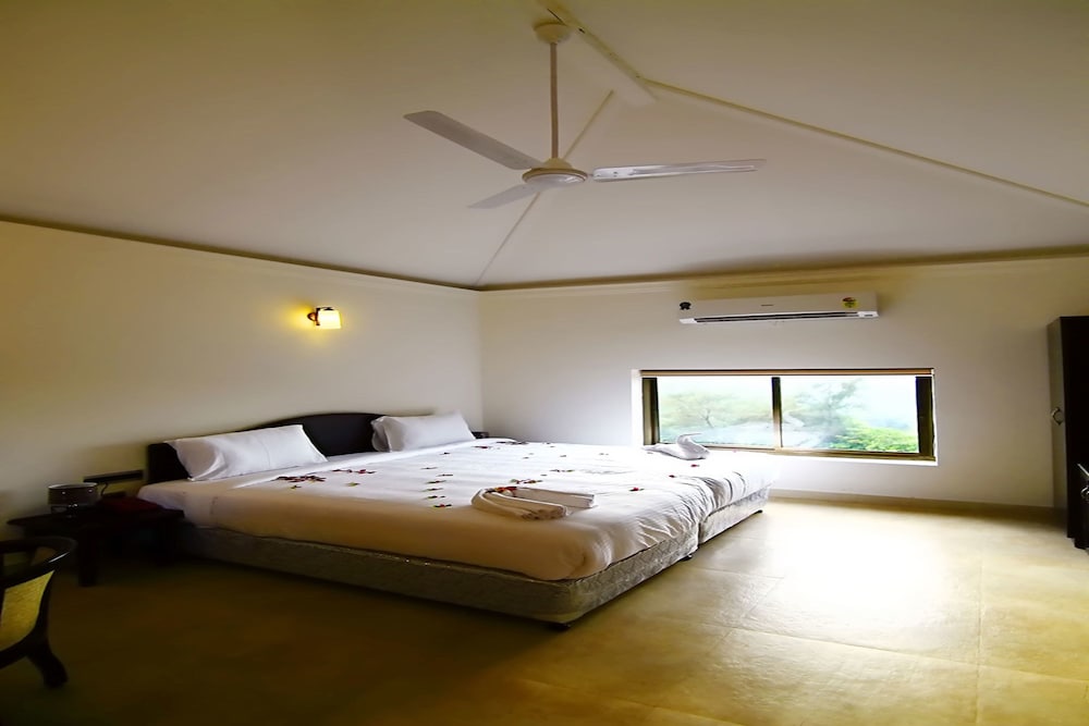 Sanskruti Quality Resort 4/33
