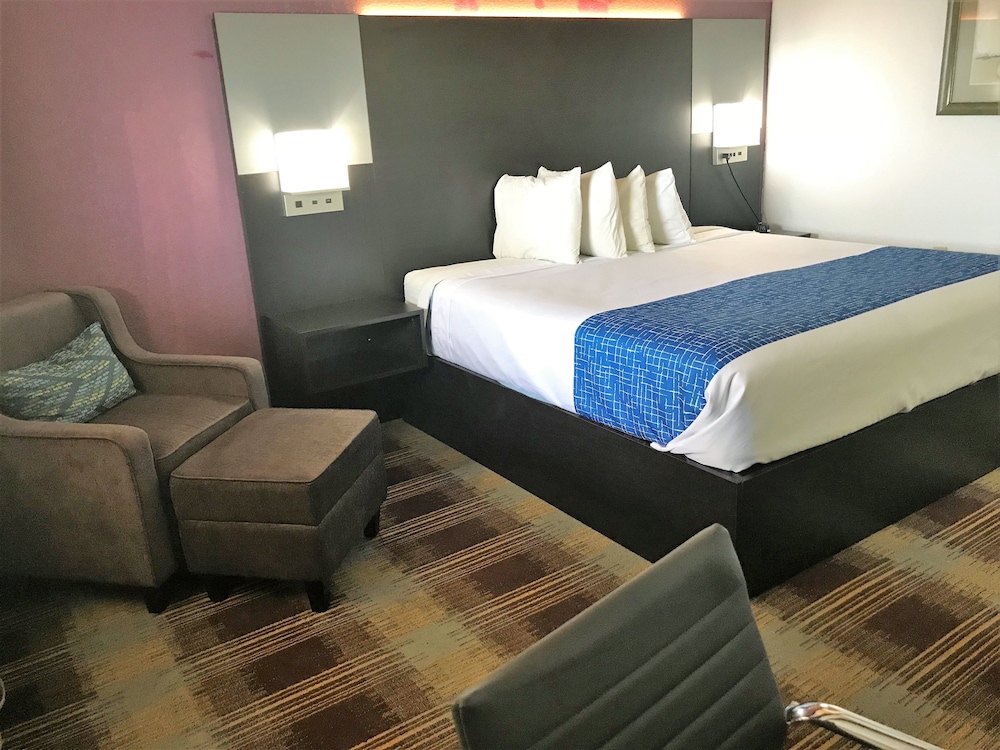 Travelodge By Wyndham New Braunfels 10/22