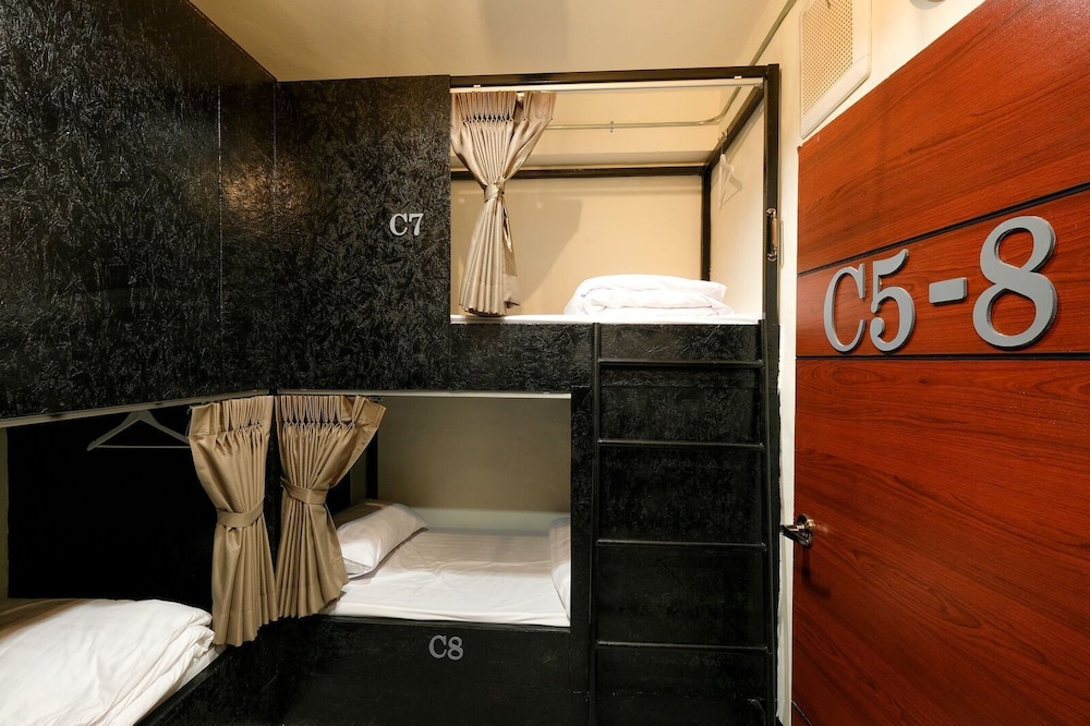 Salee Hostel 39/41