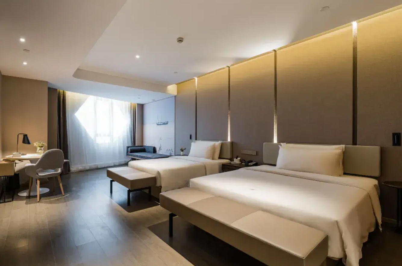 Connecting, Superior, Twin Beds