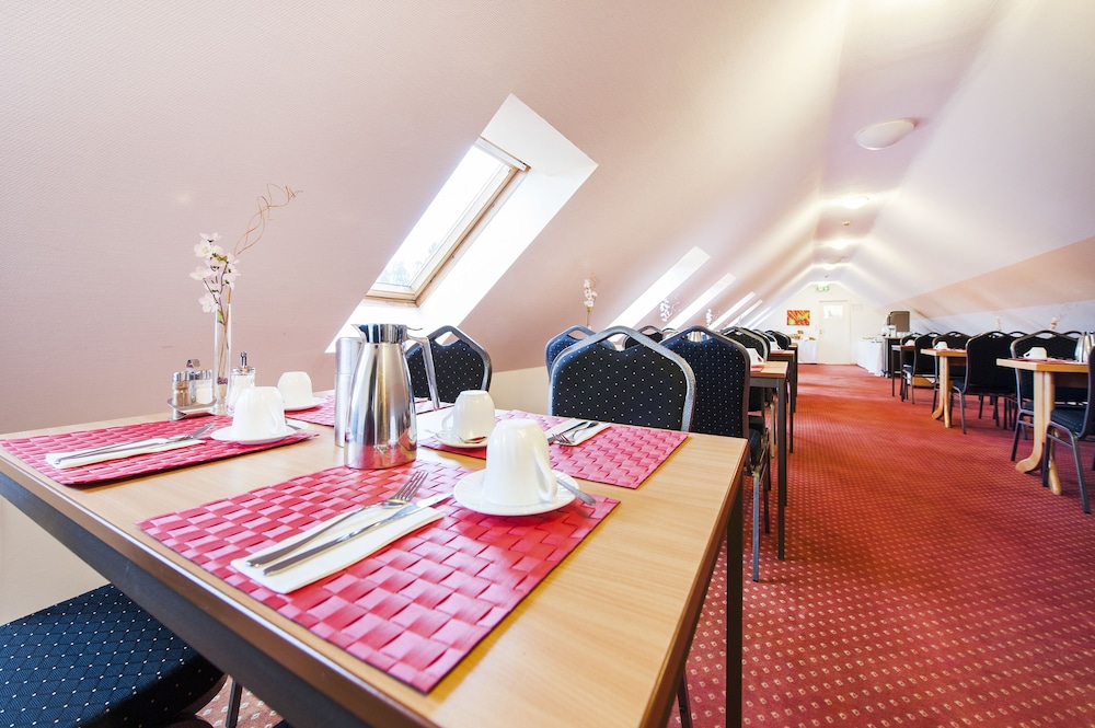 Azimut Hotel Erding 51/59