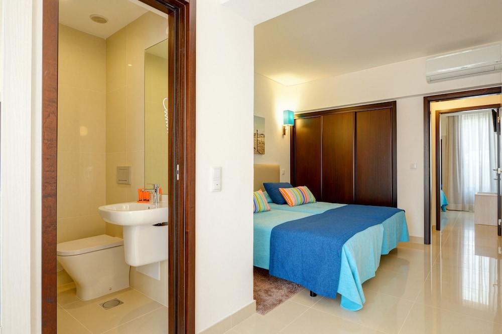 3HB Golden Beach 49/50