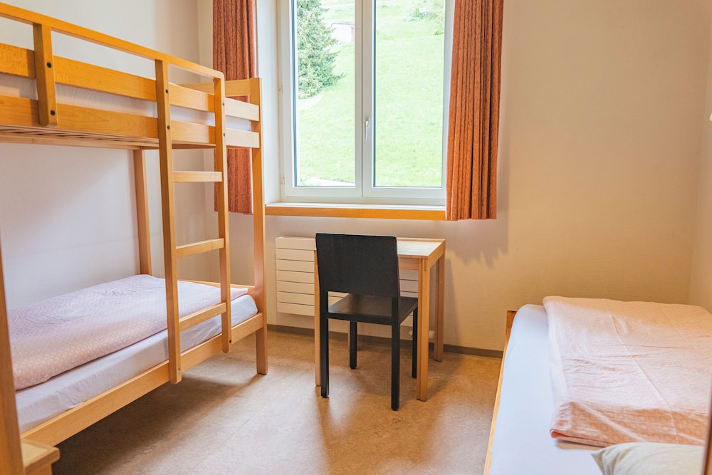 Davos Youthpalace 18/62
