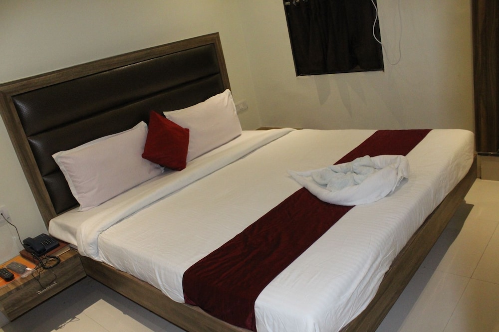 Hotel Meera 15/42