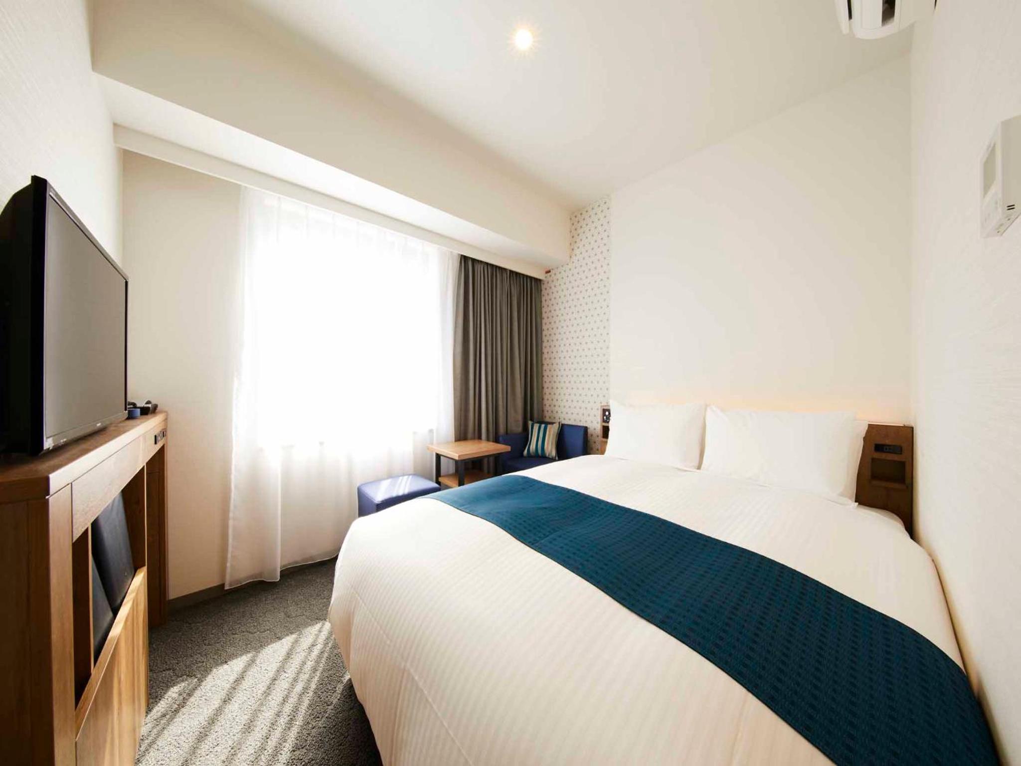 Semi Room, Semi Double Bed, Small, Smoking