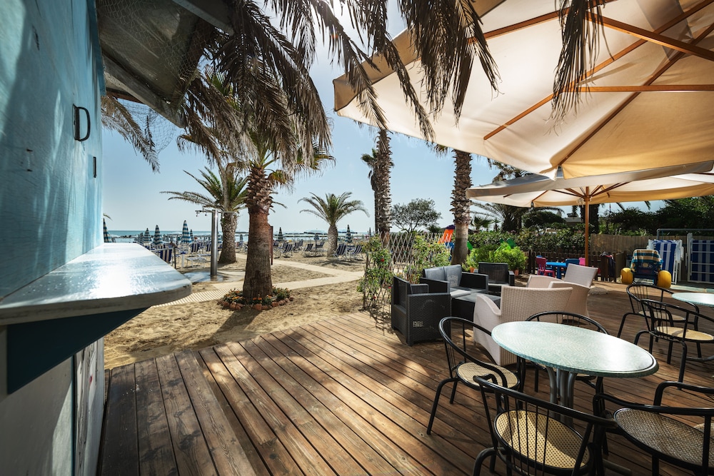 Hotel Poseidon & Nettuno 51/63