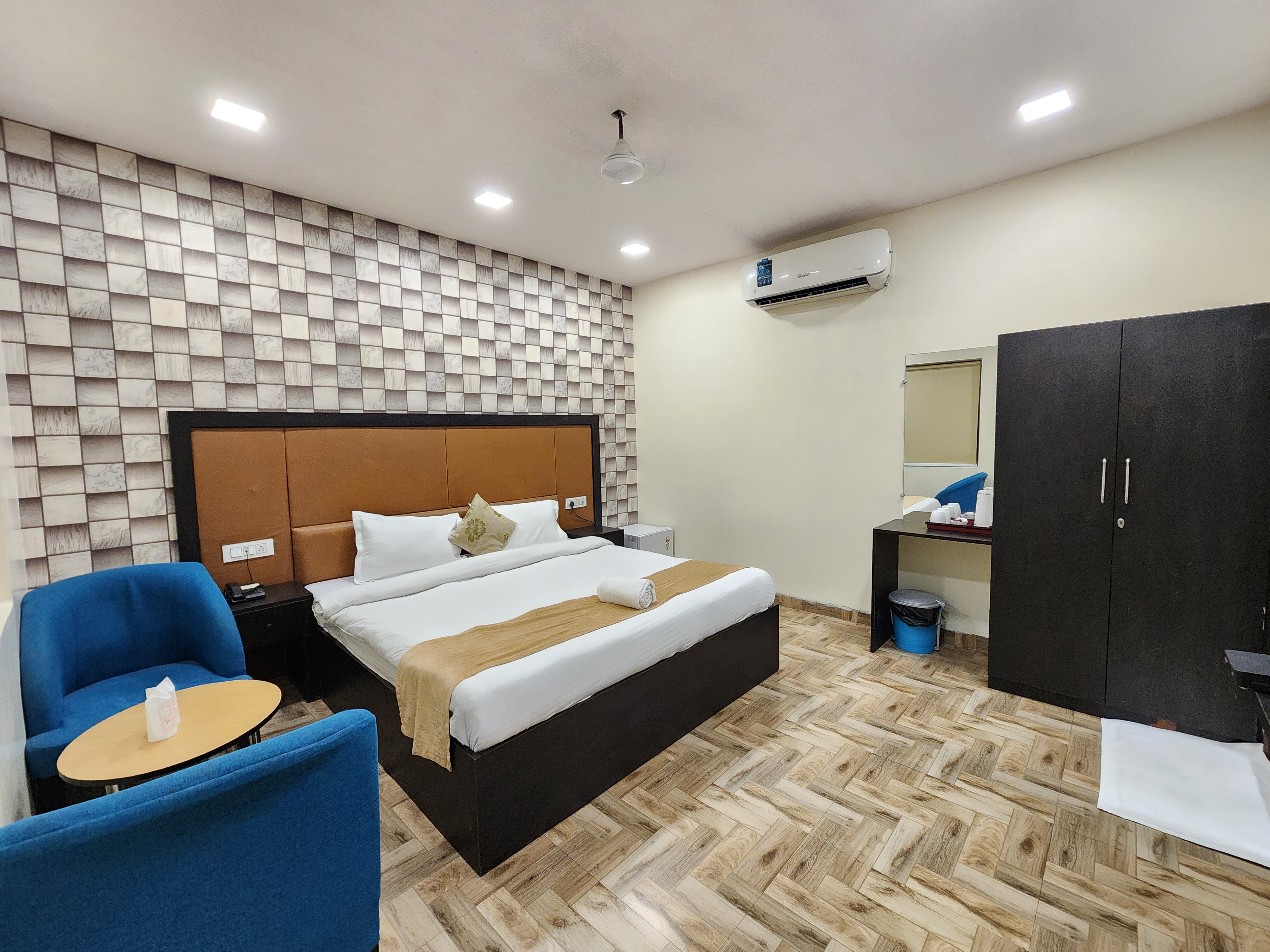 Hotel Mandakini Royale 11/41