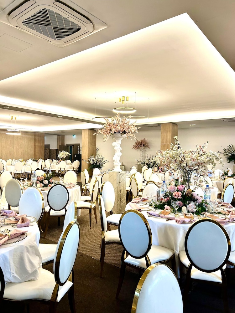 Hotel Ivotel Abidjan 34/45