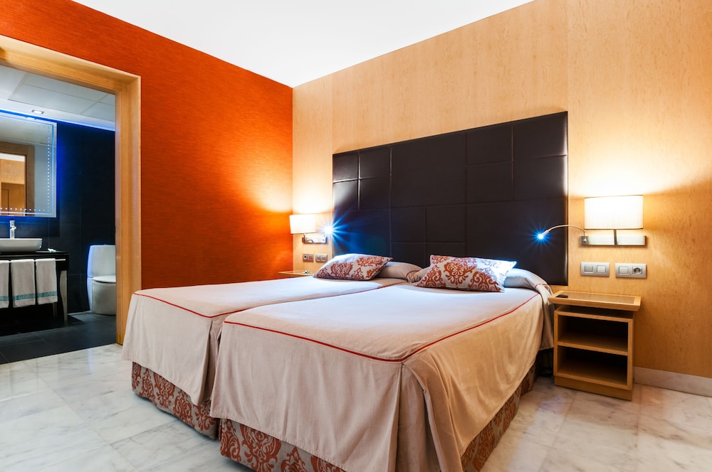 Medinaceli Hotel 35/80