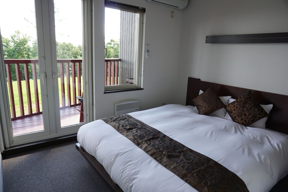 1 BEDROOM, APARTMENT, DOUBLE BED